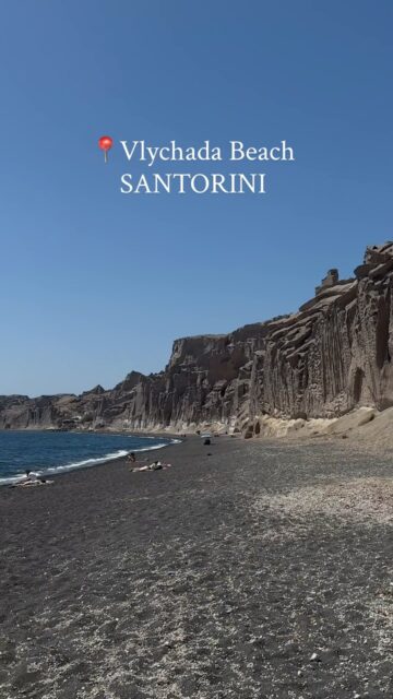 Vlychada Beach is a unique and tranquil beach on the southern coast of Santorini, known for its striking volcanic landscape and calm, shallow waters 🌋

#vlychada #vlychadasantorini #santorini #santorinigreece #freektravellers #greeksummer #greekislands